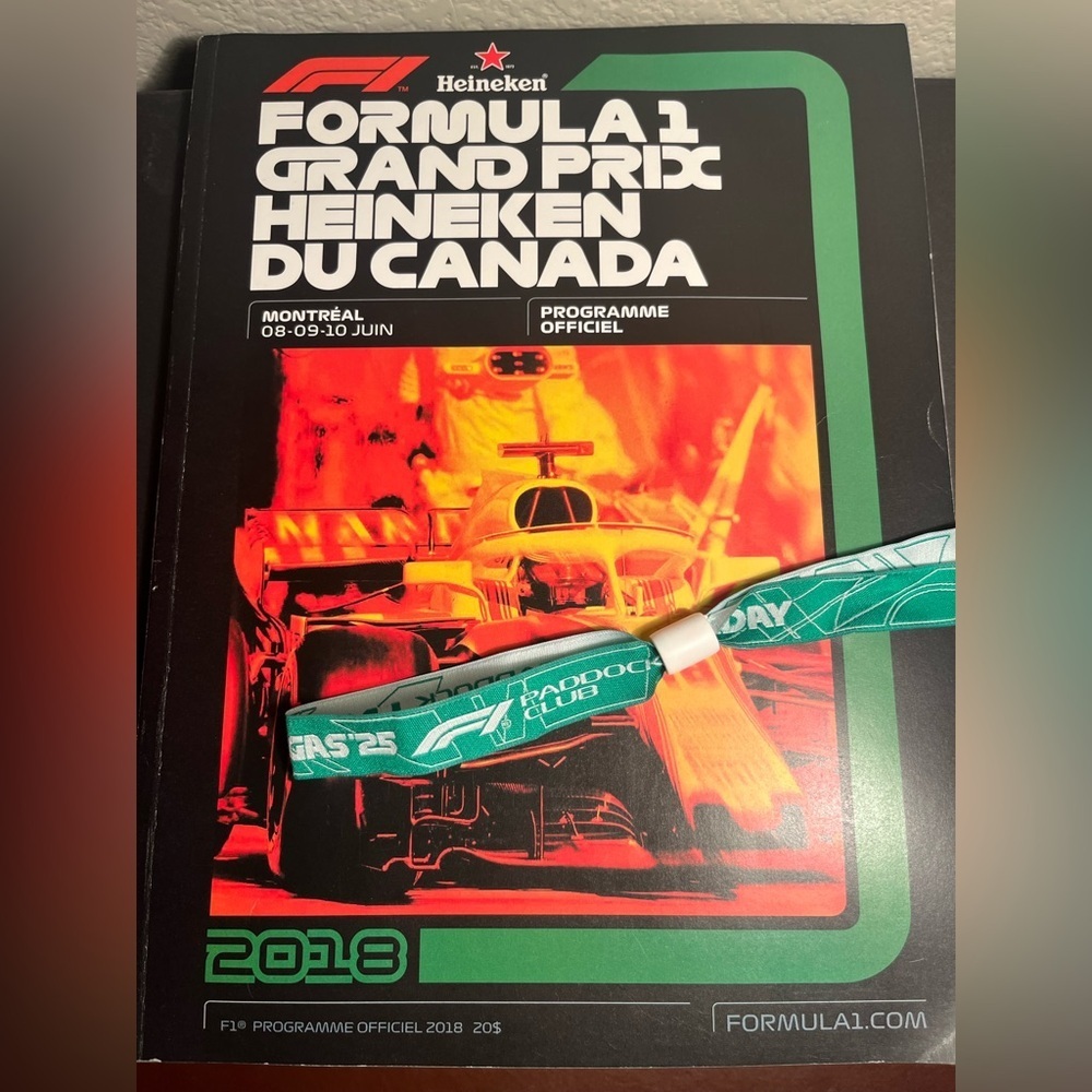 Formula 1 LAS VEGAS - 2025 Friday PADDOCK CLUB wristband 🟢BOOK INCLUDED 🟢🏎️🏎️